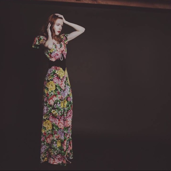 Follow me on Instagram • @CelesteVeDette - Picture 5 of 10